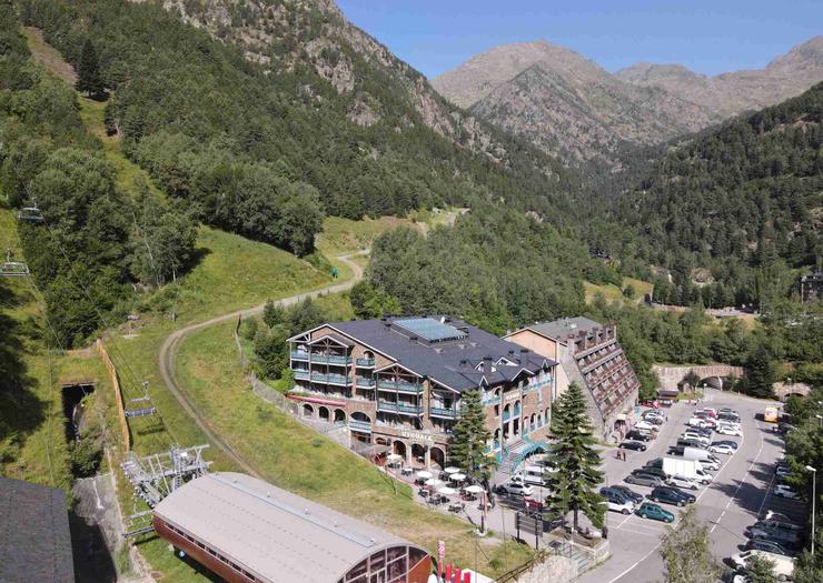 Just a step away from summer in Andorra Ushuaia The Mountain Hotel Arinsal Just a step away from summer in Andorra Ushuaia The Mountain Hotel Arinsal