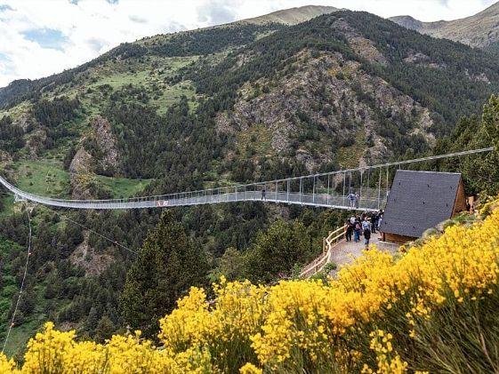 Tibetan Bridge and Roc del Quer in Canillo Ushuaia The Mountain Hotel Arinsal Tibetan Bridge and Roc del Quer in Canillo Ushuaia The Mountain Hotel Arinsal