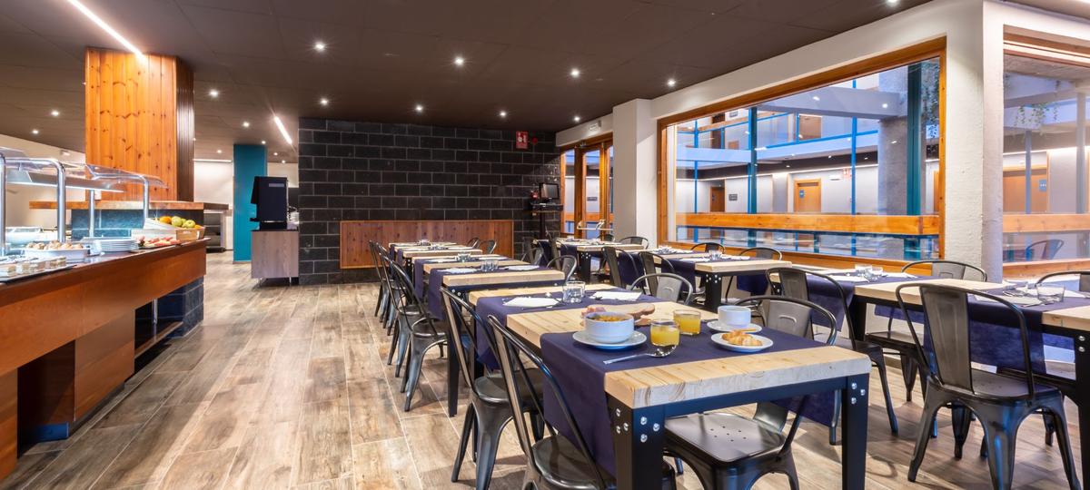 Ushuaia restaurant Buffet Ushuaia The Mountain Hotel Arinsal Ushuaia restaurant Buffet Ushuaia The Mountain Hotel Arinsal