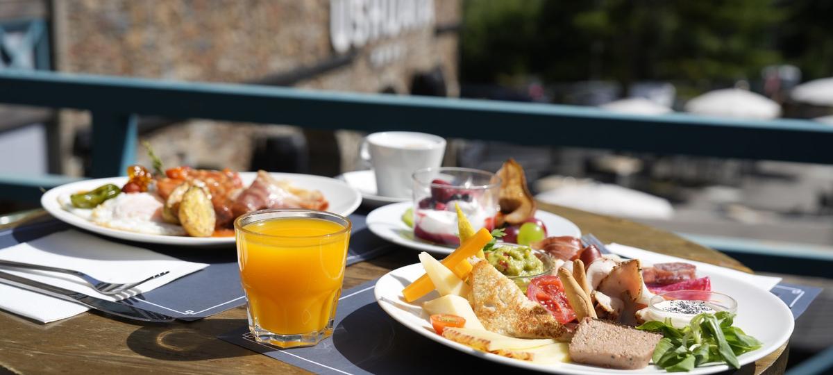 Ushuaia restaurant Buffet Ushuaia The Mountain Hotel Arinsal Ushuaia restaurant Buffet Ushuaia The Mountain Hotel Arinsal